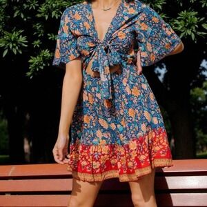 Boutique Epretty front knot cut out‎ detail dress sz S Floral Boho Beachy